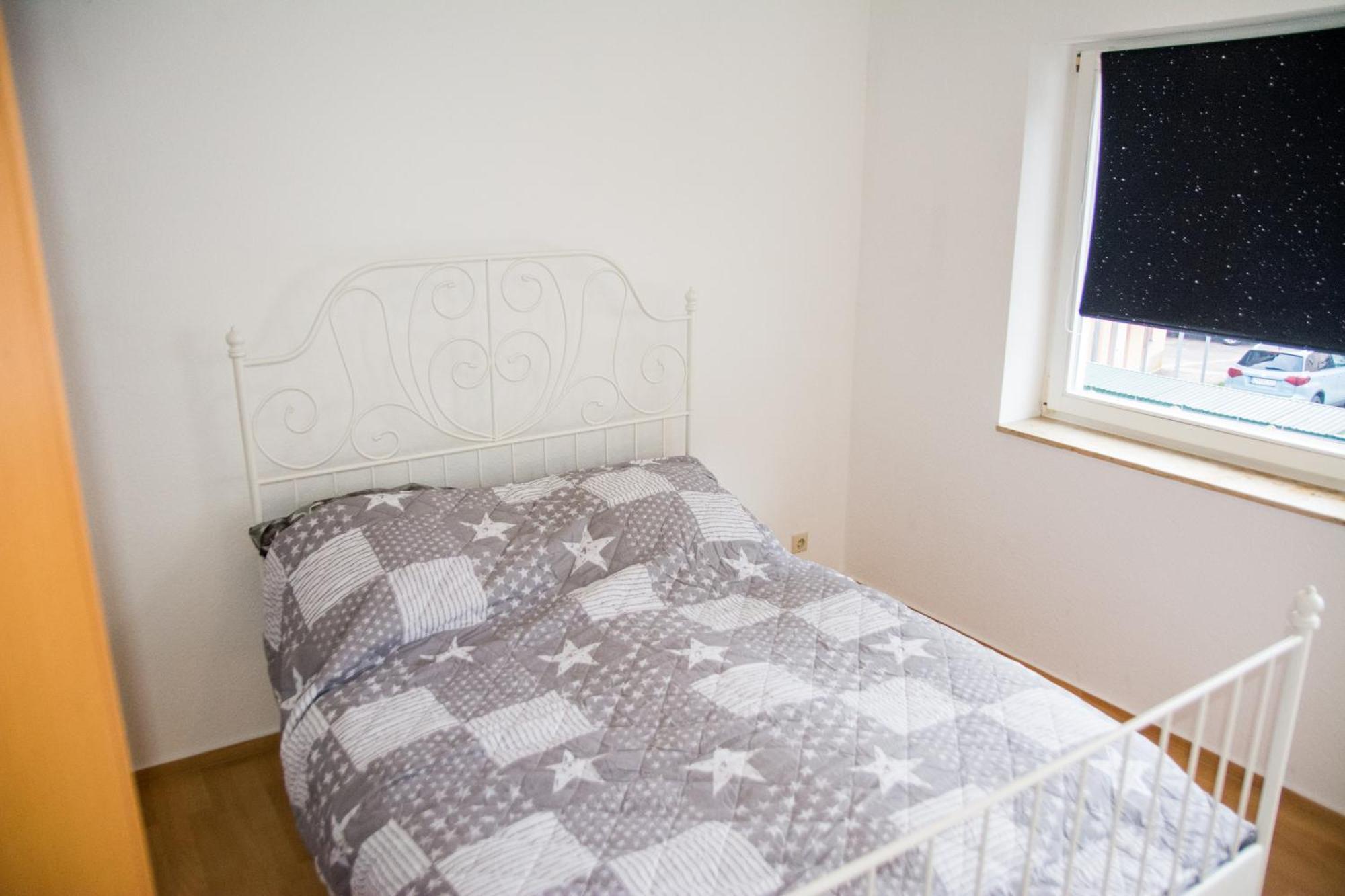 Schoene 2-Raum-Wohnung Im Zentrum Waltershausens Екстер'єр фото