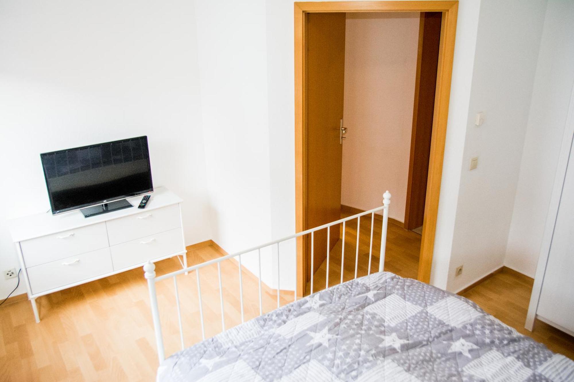Schoene 2-Raum-Wohnung Im Zentrum Waltershausens Екстер'єр фото