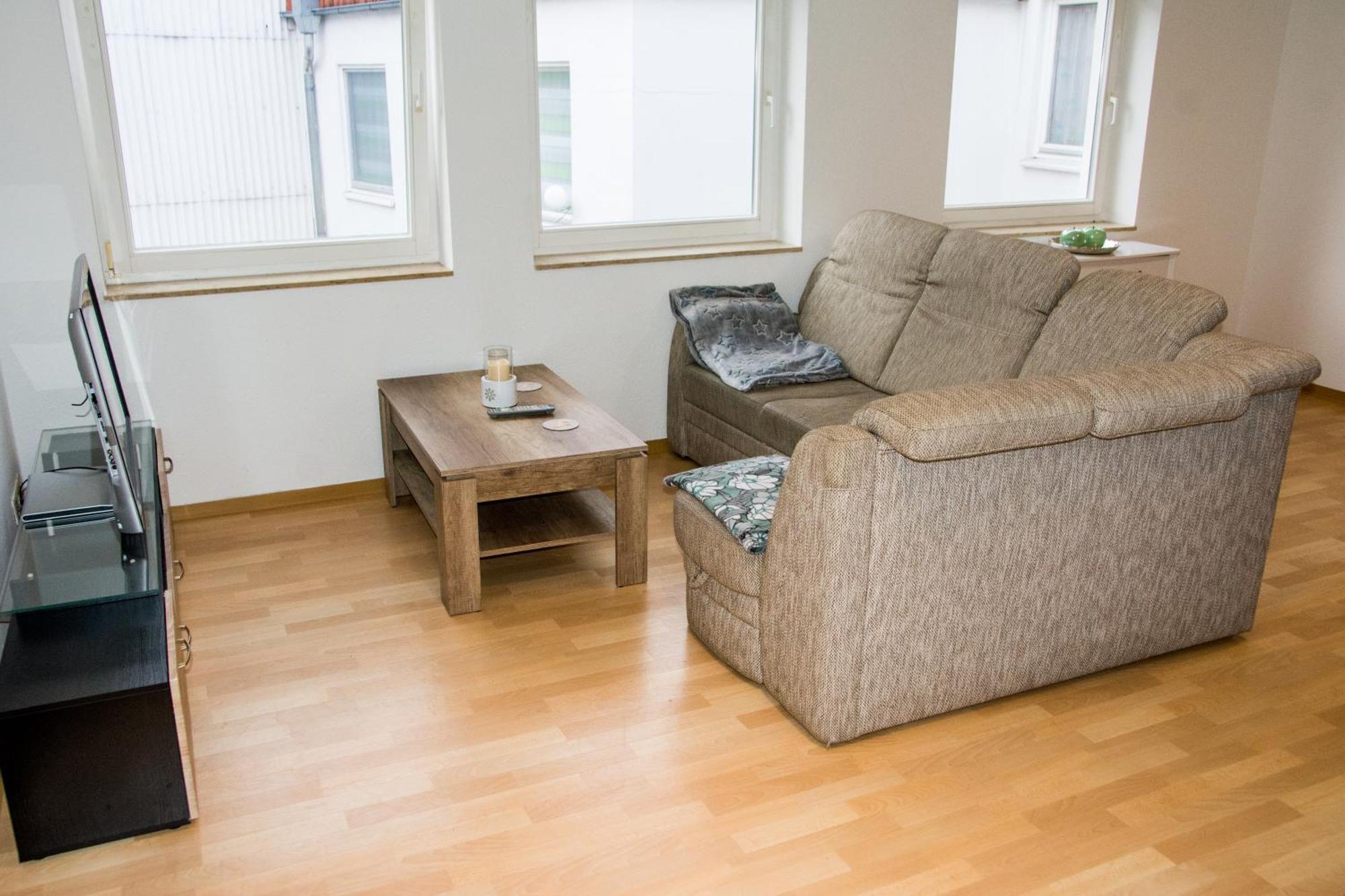 Schoene 2-Raum-Wohnung Im Zentrum Waltershausens Екстер'єр фото